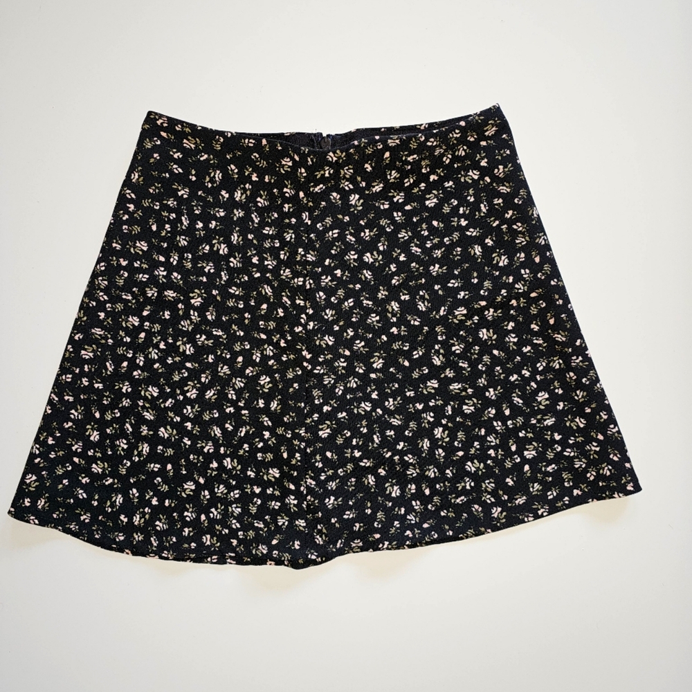 H&M Divided Skater Skirt Size 0 Floral 90's Vibes